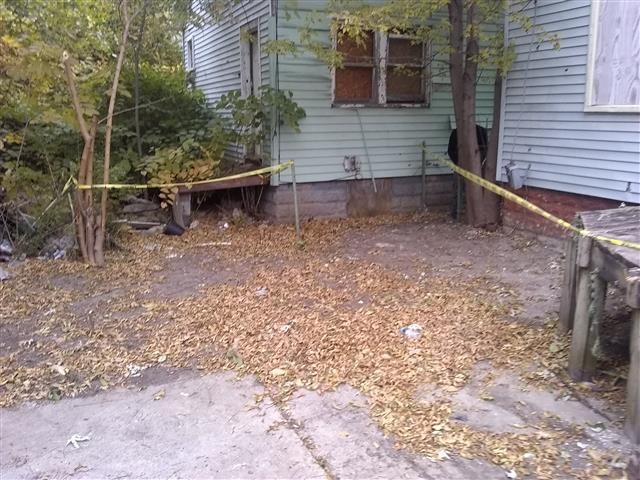 6101 Florida rear exterior 5.jpeg